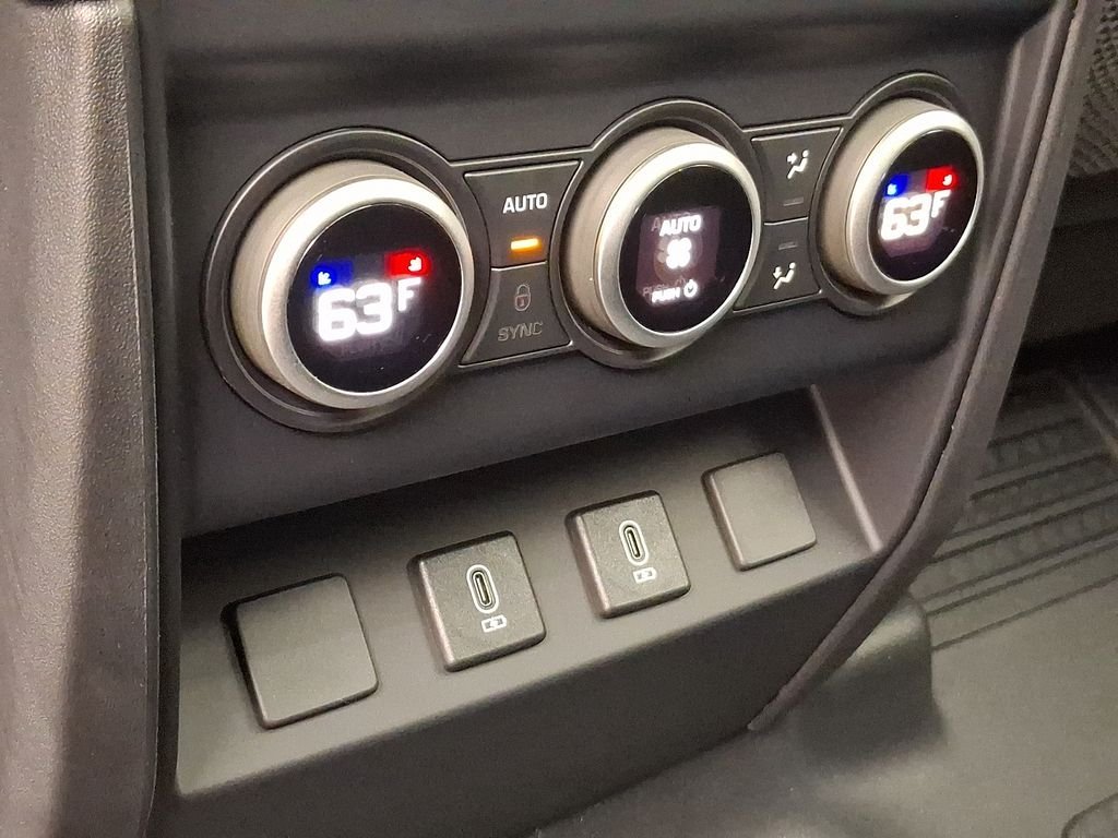 New 2026 Fuji White LAND ROVER X-Dynamic SE image 7