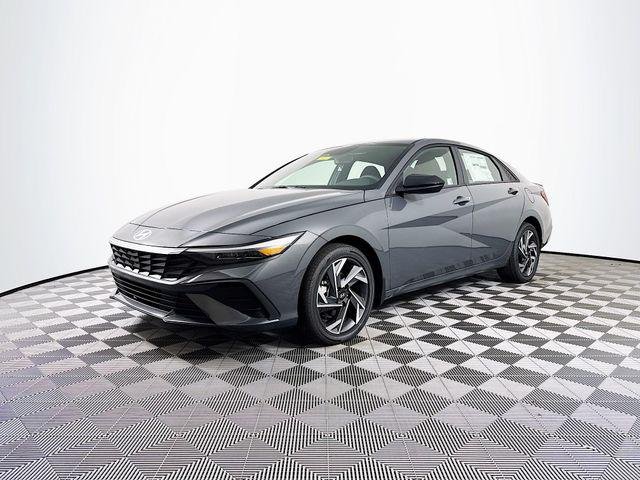2025 Hyundai Elantra Blue - Photo 47