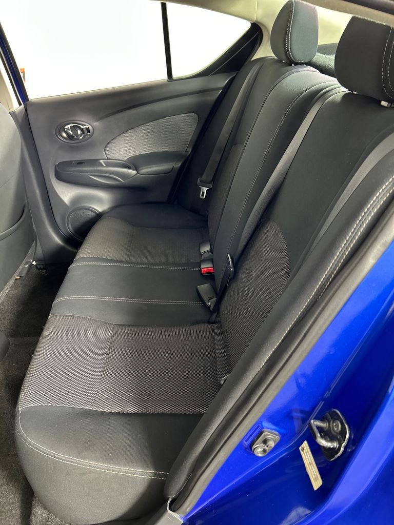 Used 2016 Blue Nissan 1.6 SV image 16
