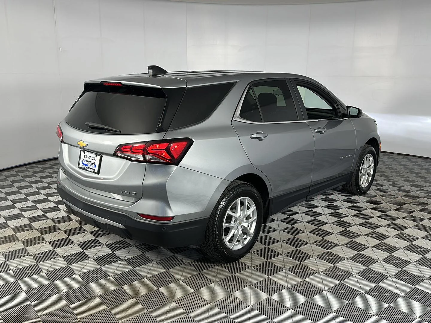 Used 2024 Sterling Gray Metallic Chevrolet LT image 13