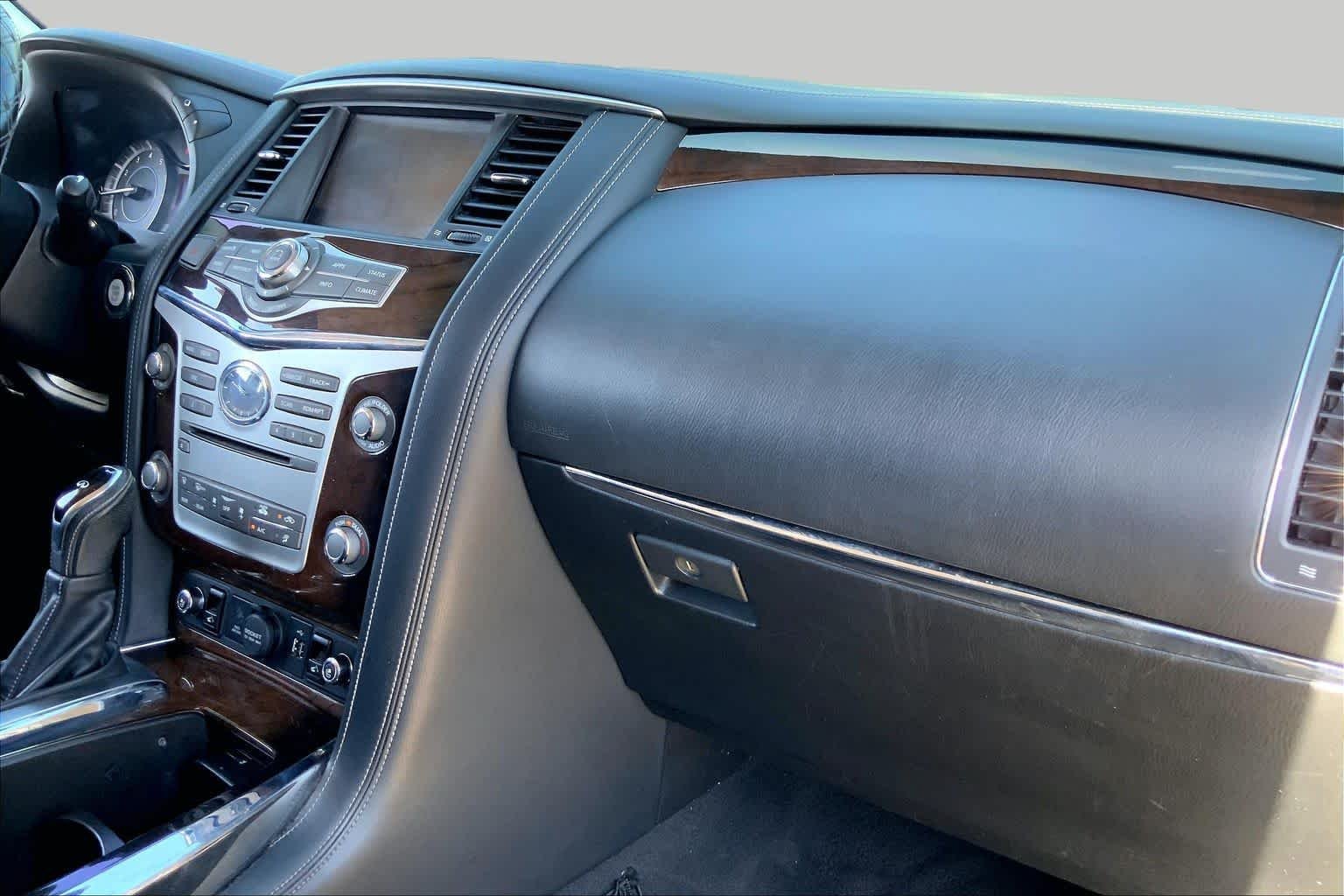 Used 2019 Liquid Platinum INFINITI LUXE image 19