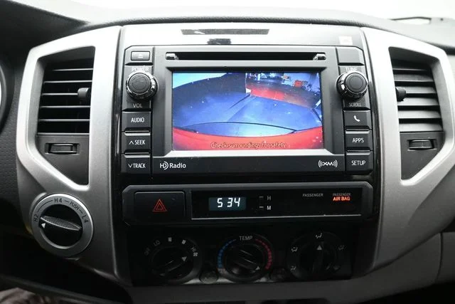 Used 2013 Red Toyota Base image 11