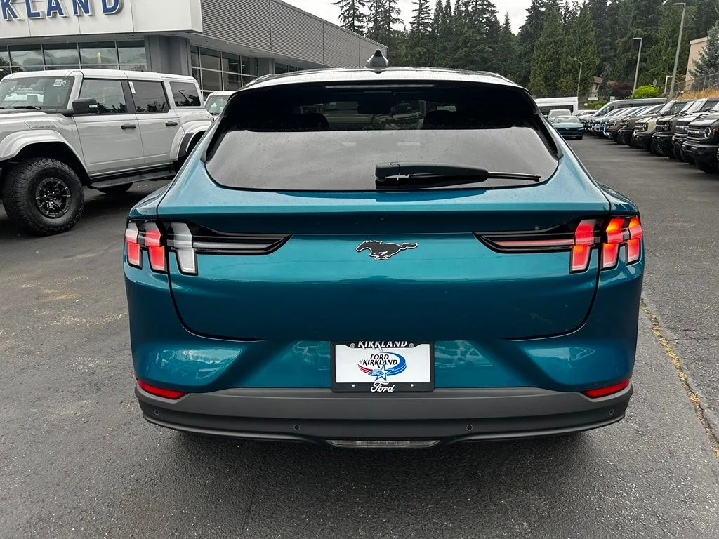 New 2026 Adriatic Blue Metallic Ford Premium image 4