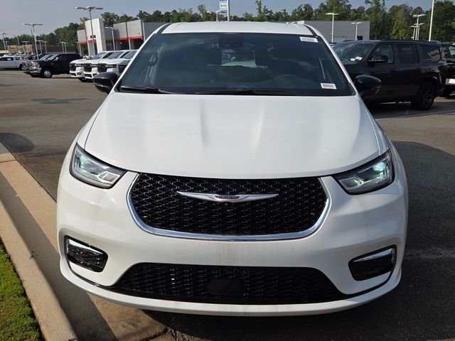2026 Chrysler Pacifica Select - Photo 2