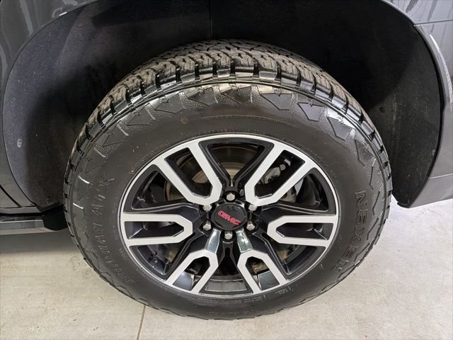 2021 GMC Yukon AT4 - Photo 26