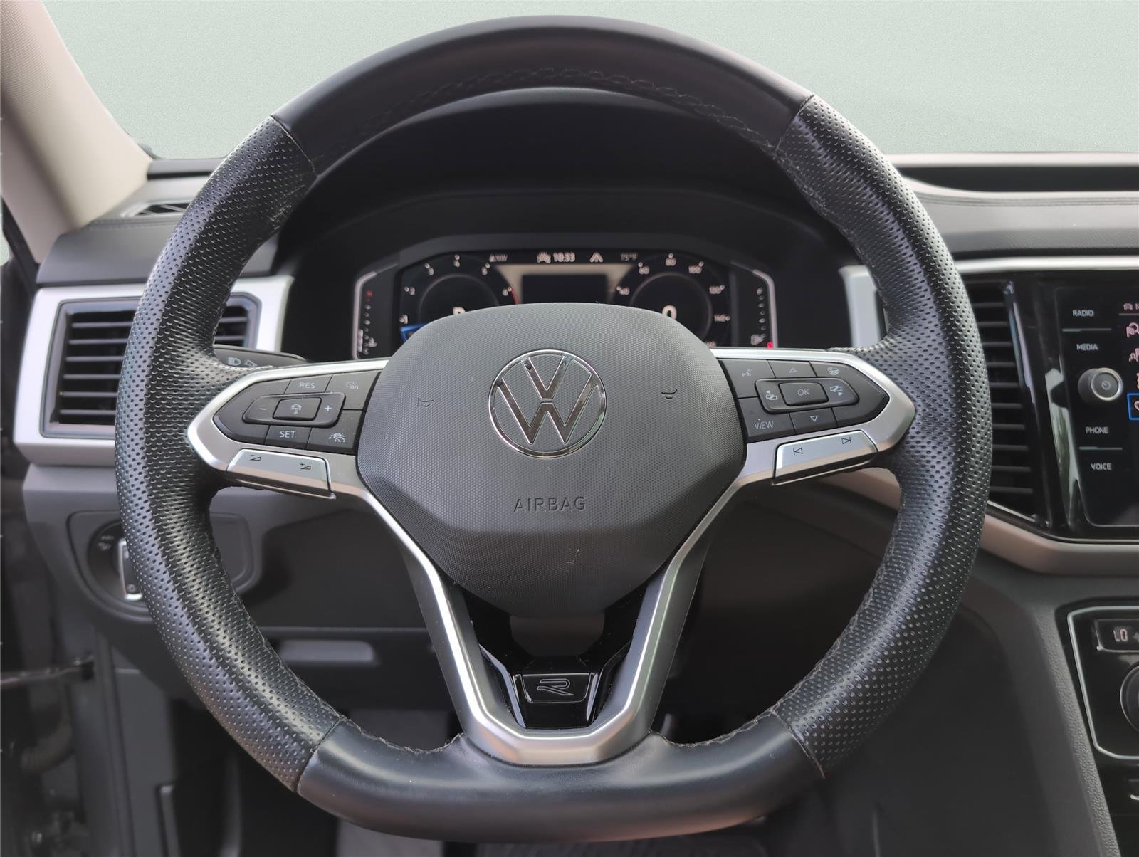 Used 2023 Platinum Gray Metallic Volkswagen 3.6L V6 SEL R-Line Black image 21