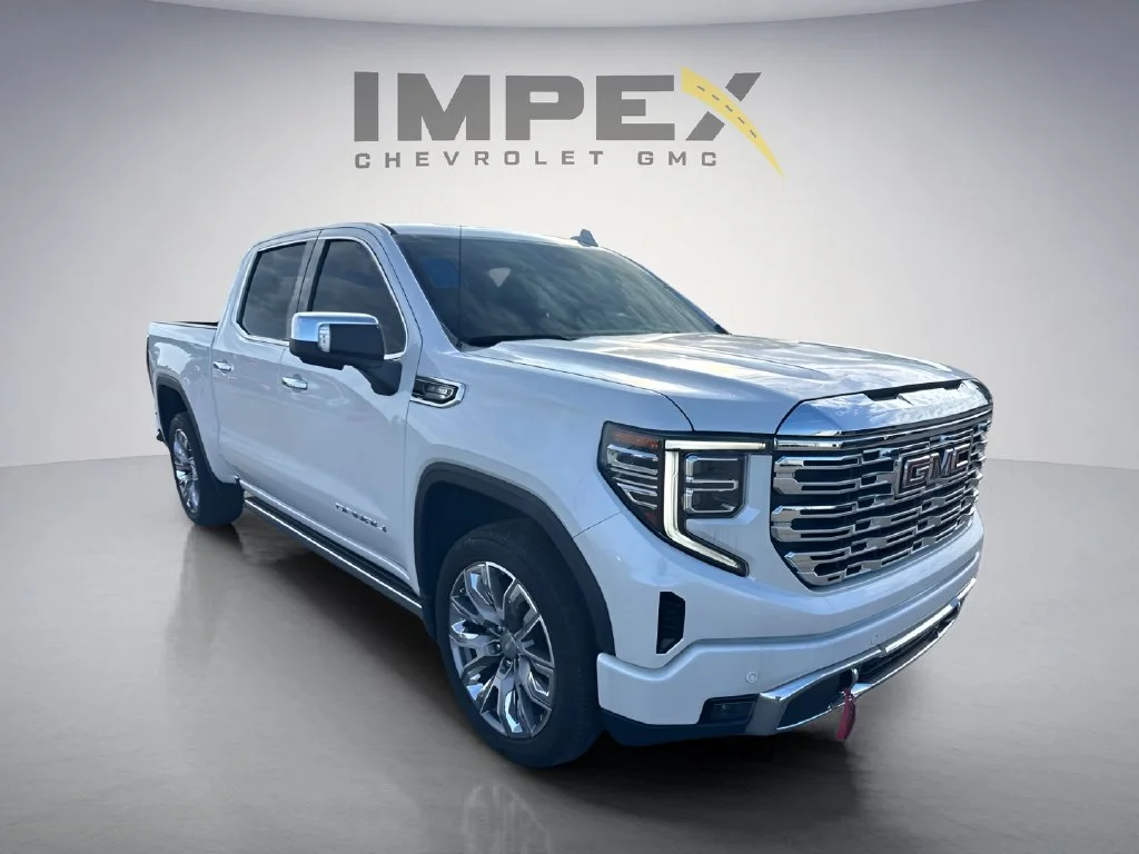 Used 2023 WHITE FROST TRICOAT GMC Denali image 7