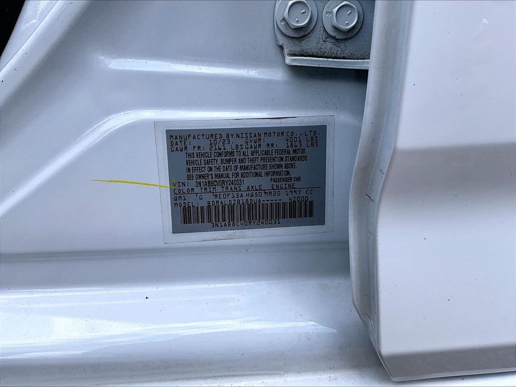 Used 2024 White Nissan SV image 9