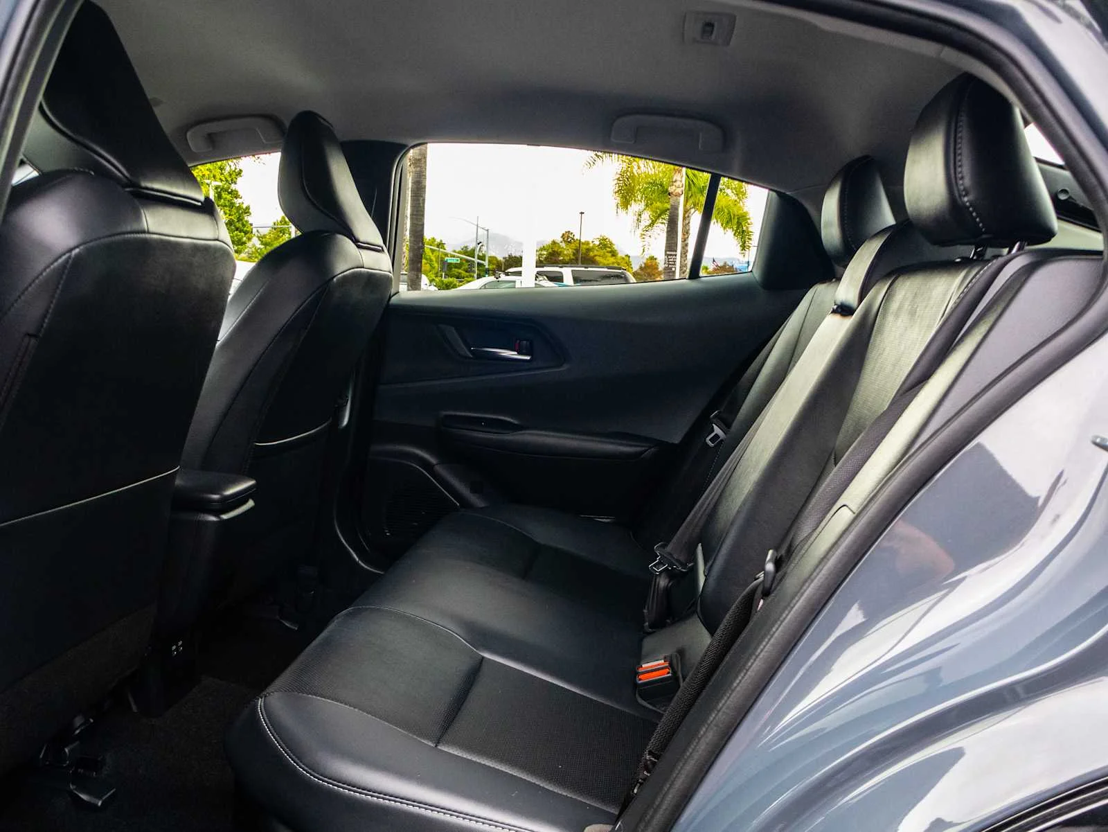 Used 2025 Guardian Gray Toyota XLE image 18