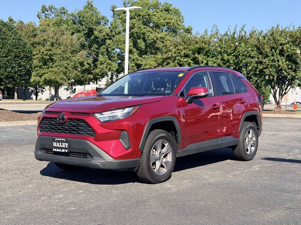 Used 2025 Red Toyota XLE image 5
