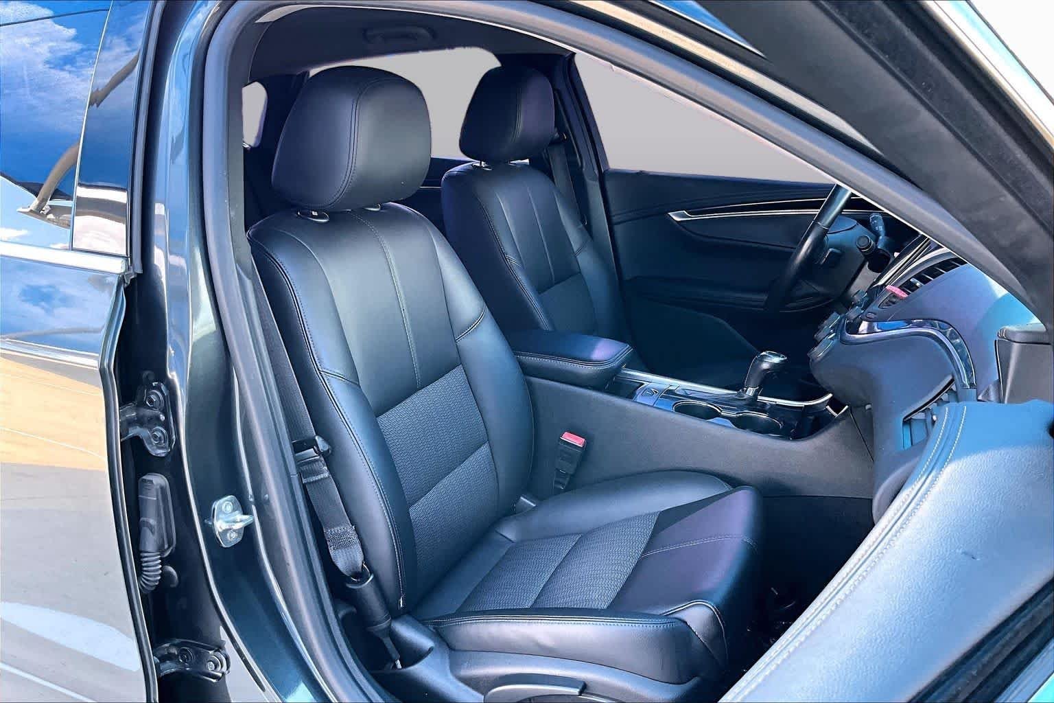 Used 2019 Nightfall Gray Metallic Chevrolet LT image 8