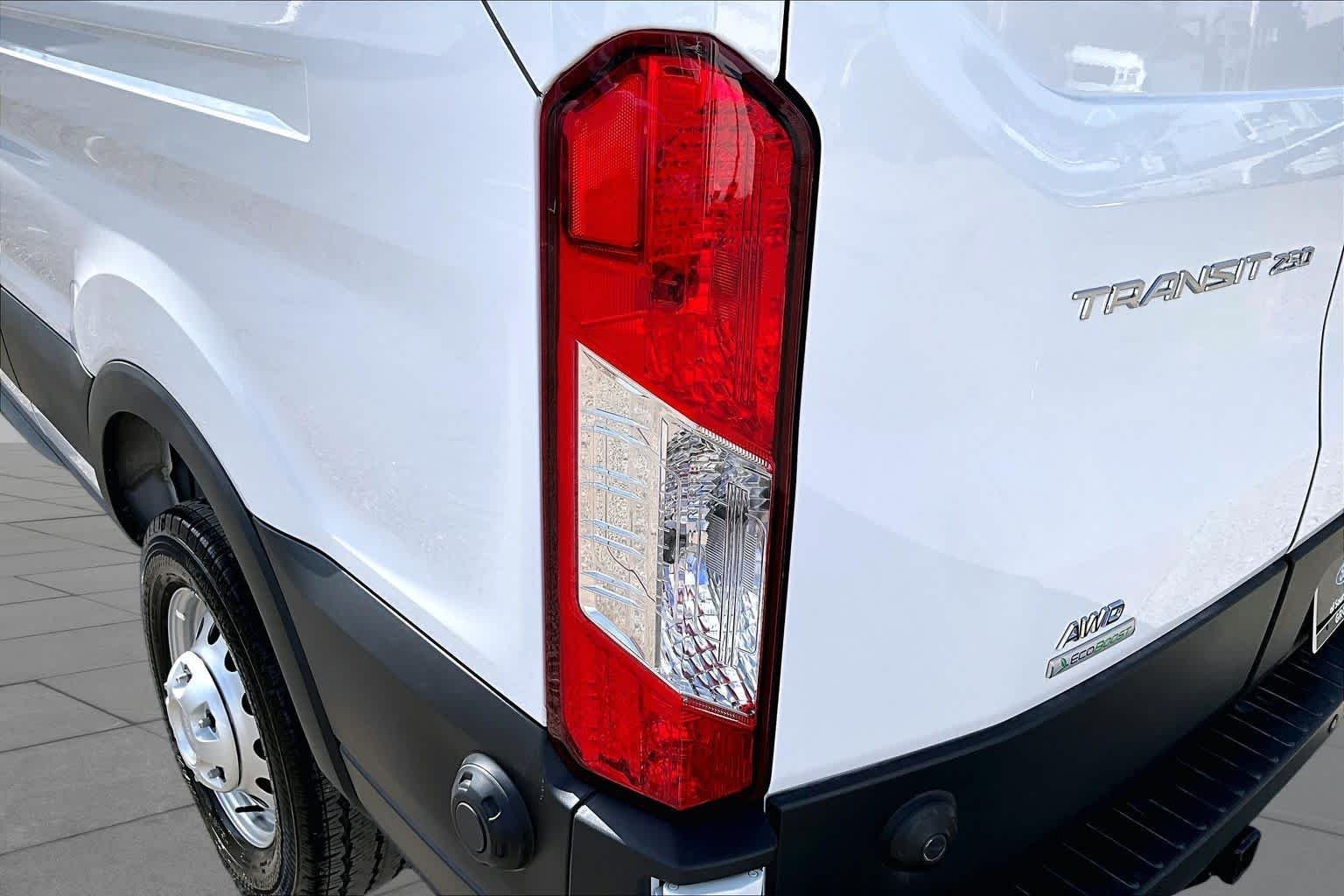 Used 2025 Oxford White Ford  image 28