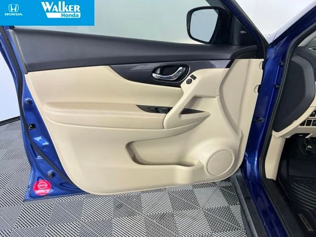 Used 2020 Blue Nissan SV image 20