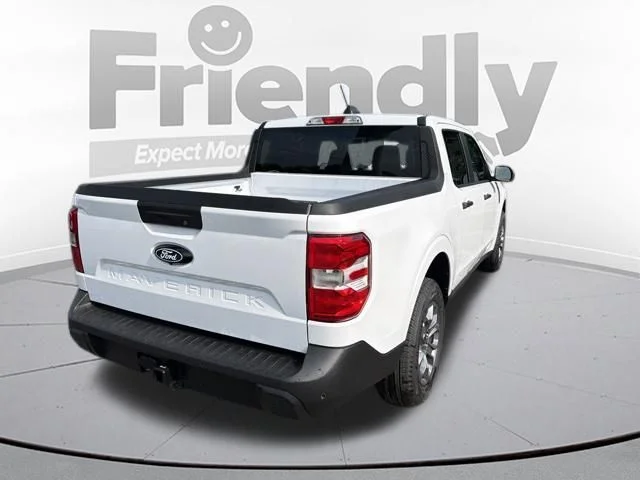 New 2026 Oxford White Ford XLT image 7