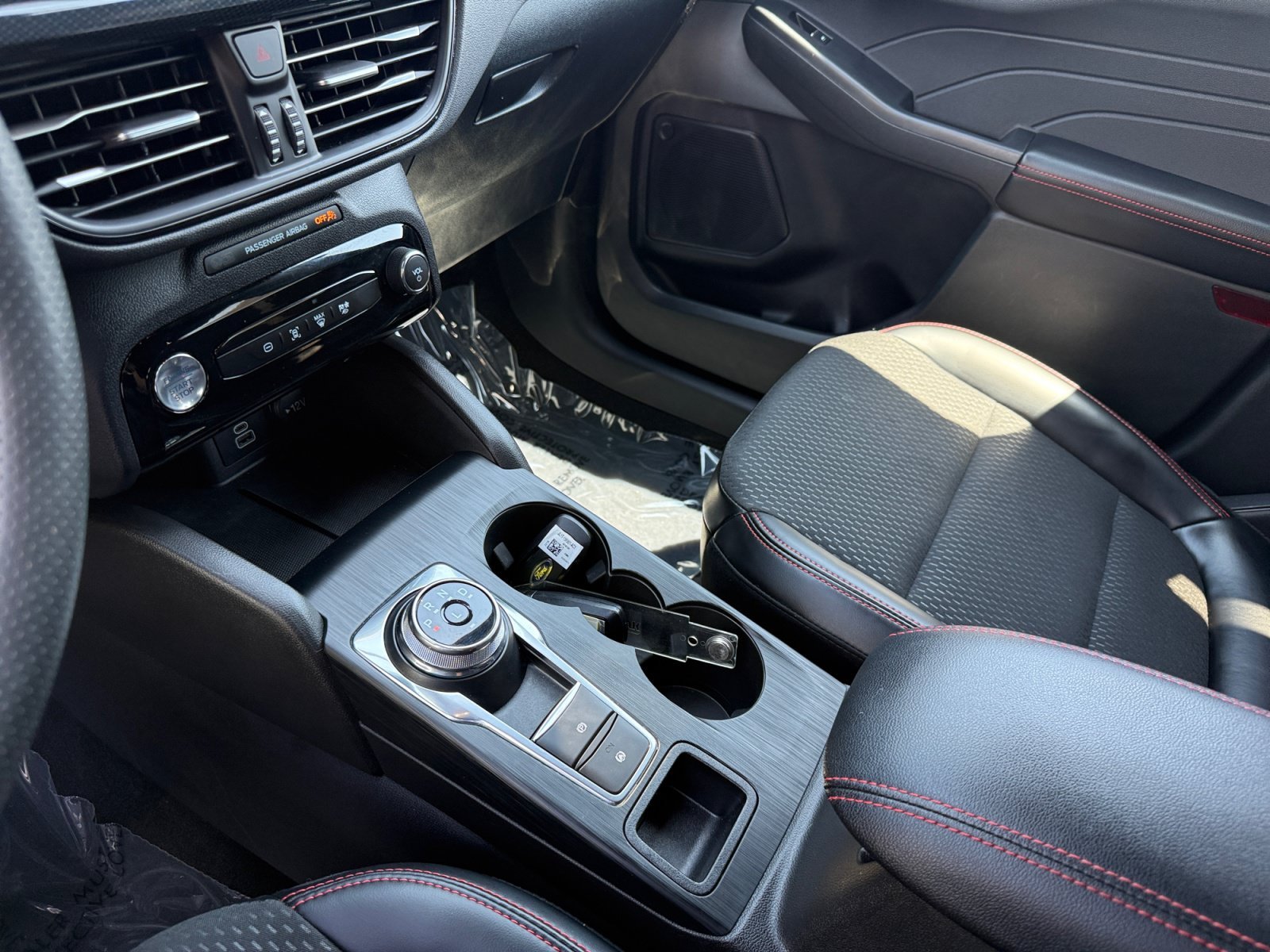 Used 2025 Gray Metallic Ford ST-Line image 13