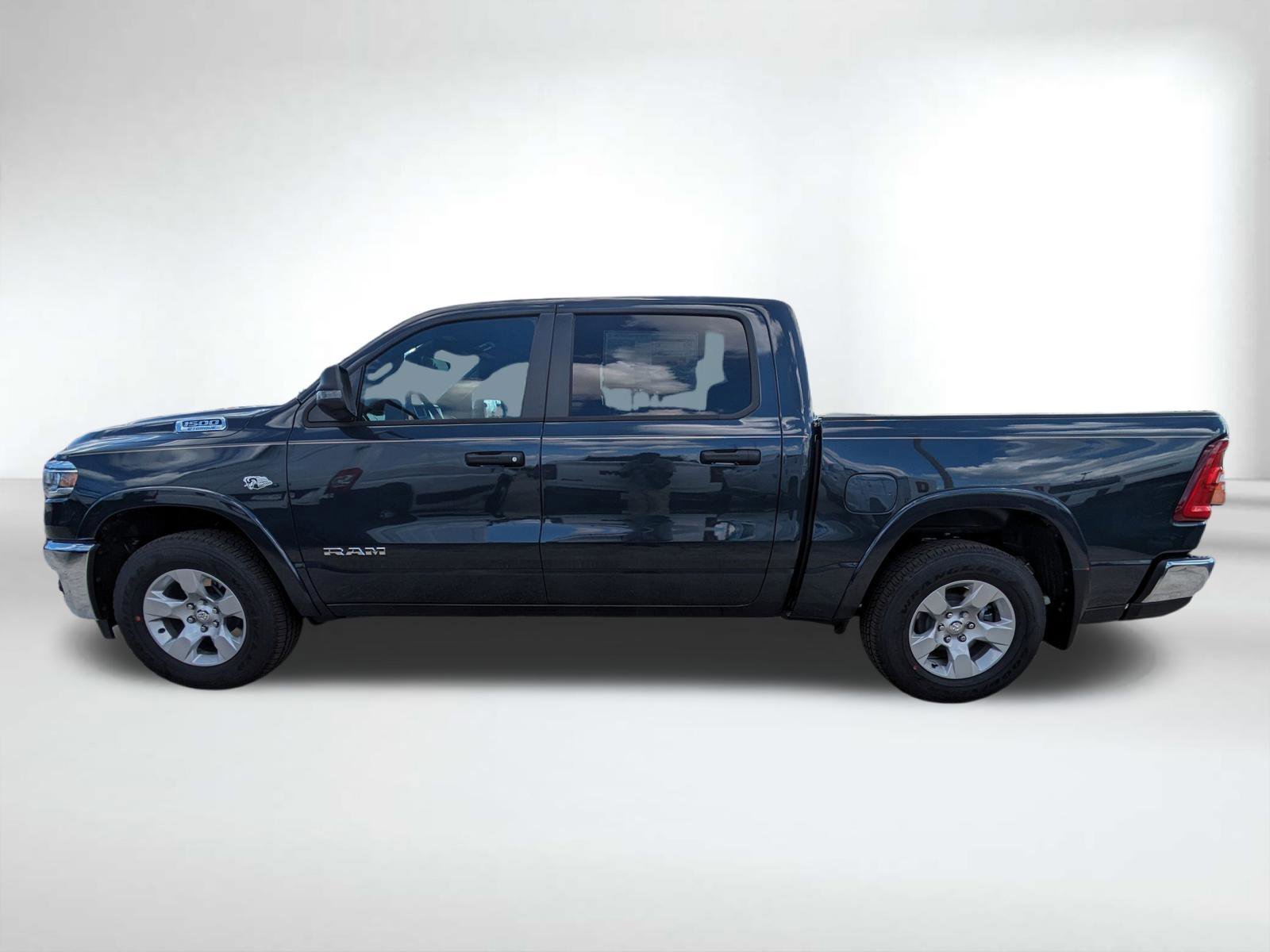 New 2026 Forged Blue Metallic Exterior Paint RAM Big Horn/Lone Star image 7