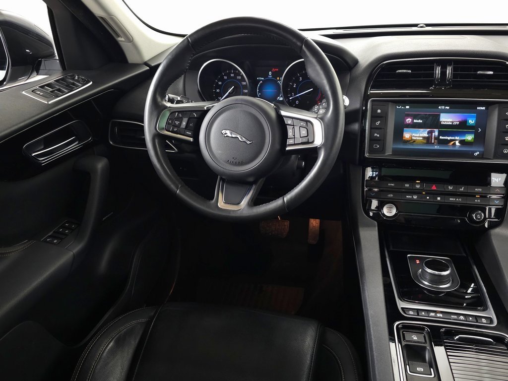 2018 JAGUAR F-PACE - Image 17