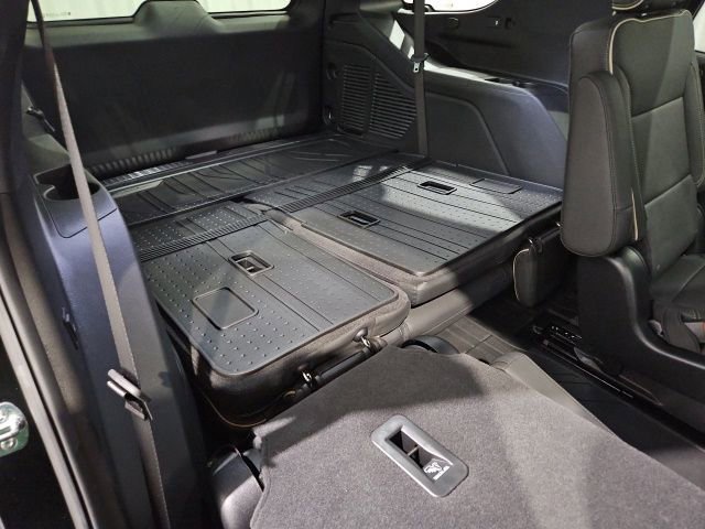 2025 Chevrolet Tahoe Premier - Photo 19