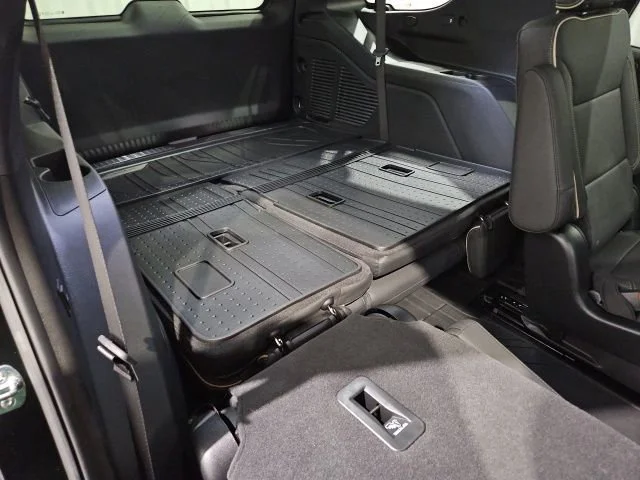 2025 Chevrolet Tahoe Premier - Photo 19