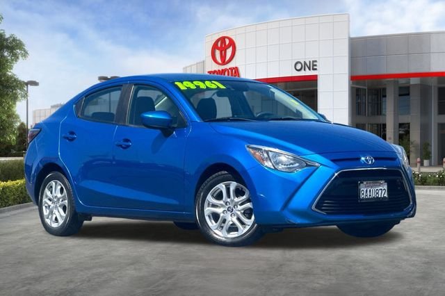 Used 2018 Toyota Yaris iA Base with VIN 3MYDLBYV7JY306612 for sale in Oakland, CA