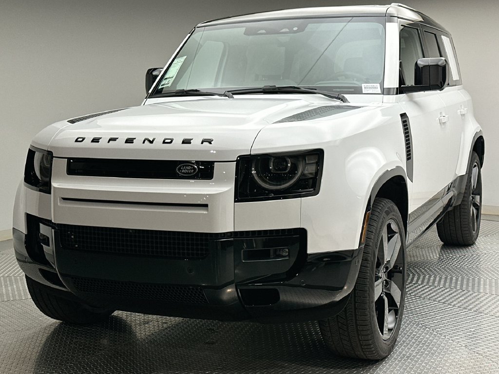 New 2026 Fuji White Land Rover X-Dynamic SE image 1
