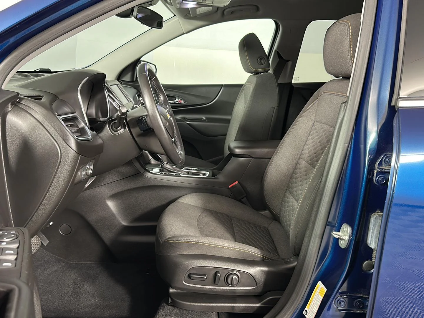 Used 2020 Pacific Blue Metallic Chevrolet LT image 6