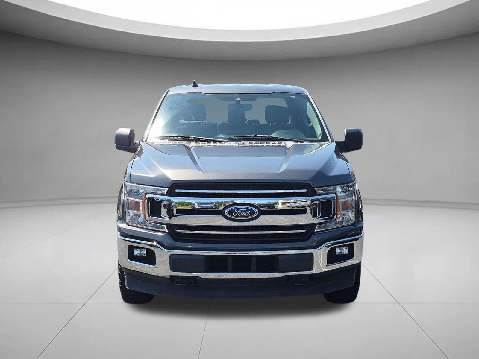 Used 2019 Magnetic Metallic Ford XLT image 8