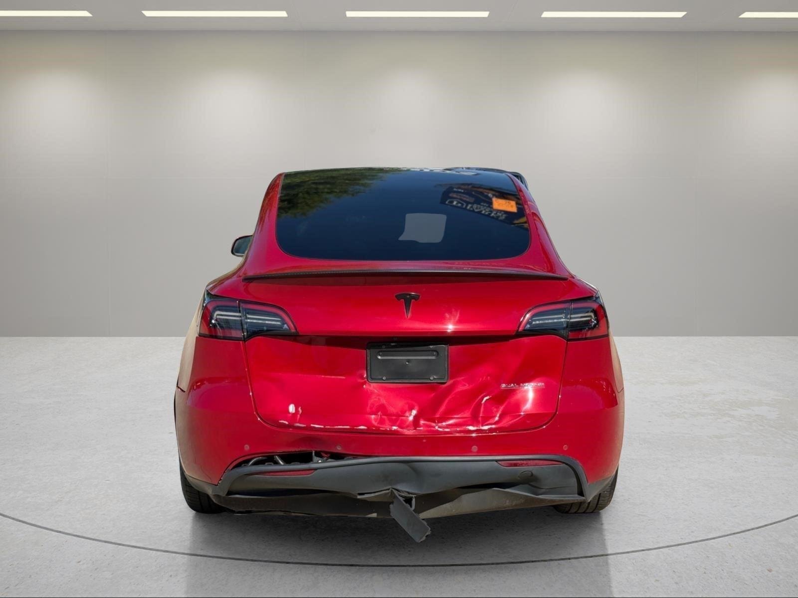 Used 2022  Tesla Performance image 6