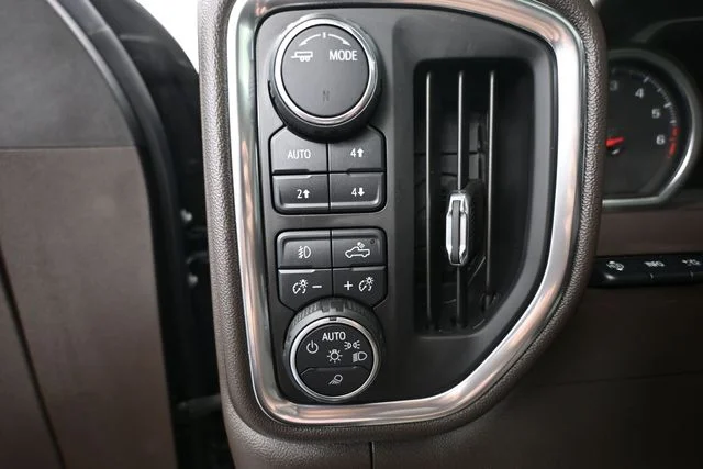 Used 2020 Gray Chevrolet LTZ image 30