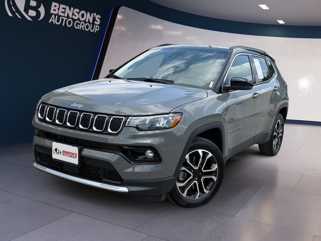 2023 Jeep Compass Limited 4X4's photo