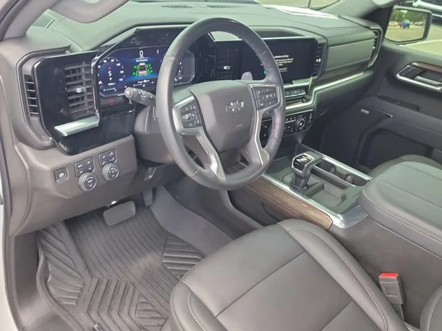2025 Chevrolet Silverado 1500 RST - Photo 17
