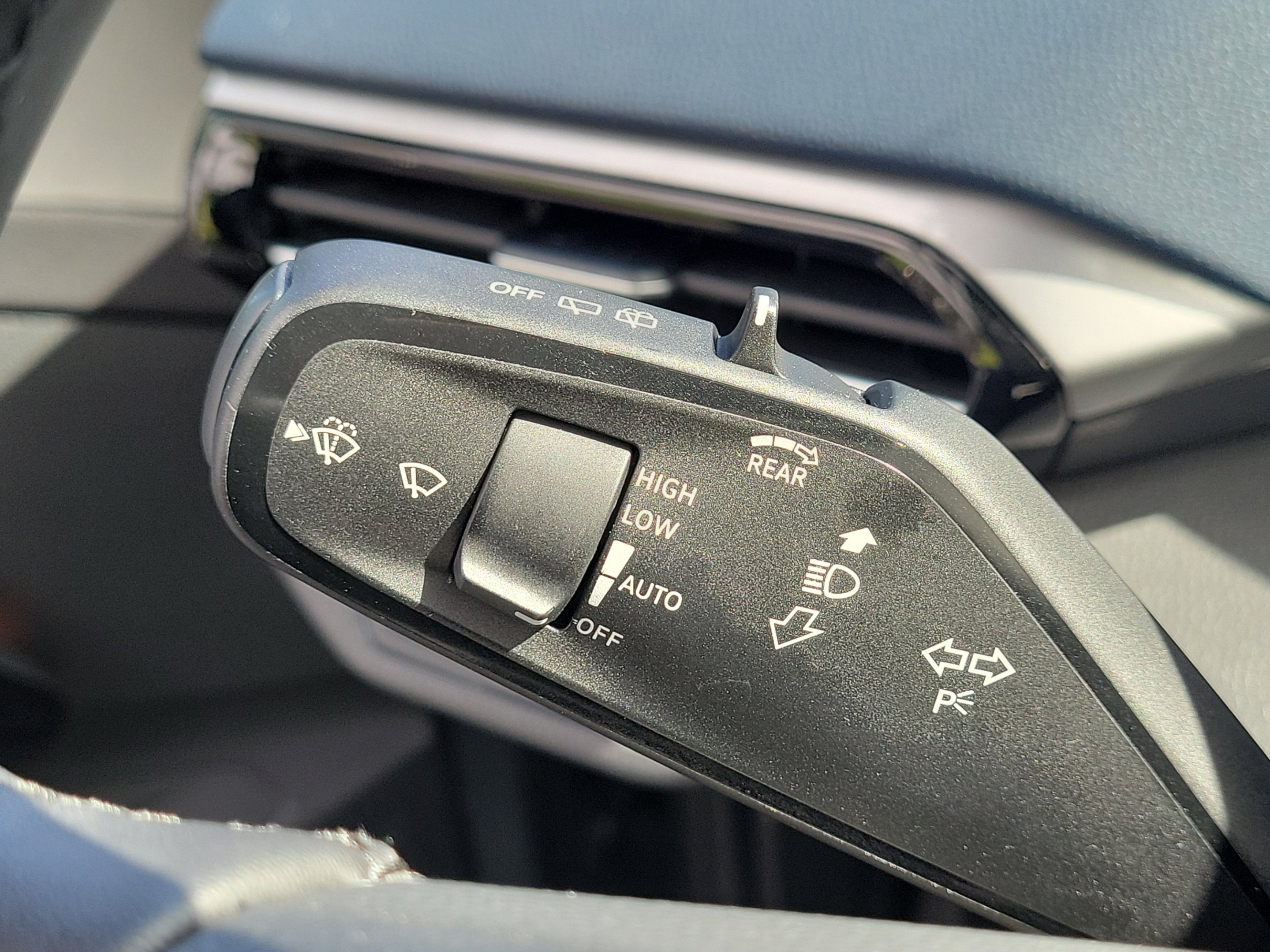 Used 2025 Gray Volkswagen Pro S image 26