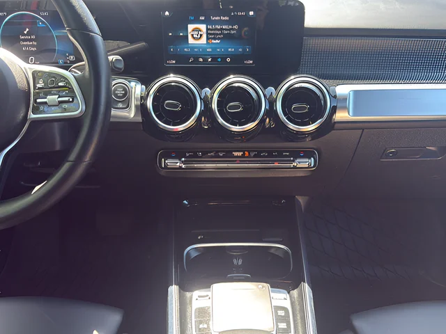Used 2020 Red Mercedes-Benz GLB 250 image 14