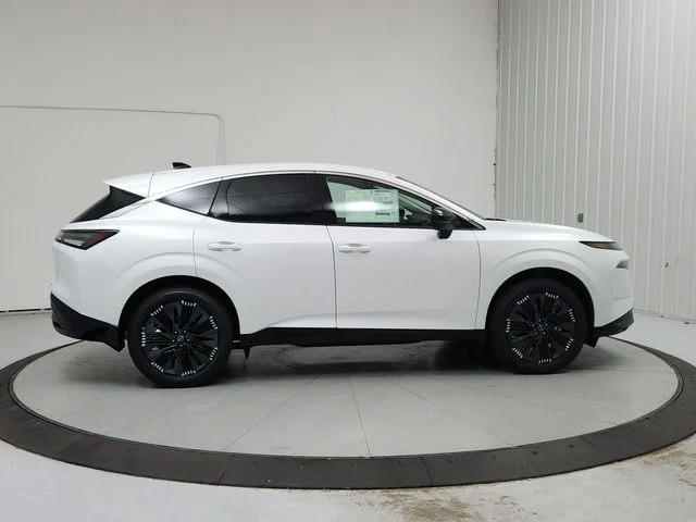 New 2026 White Nissan Platinum image 8
