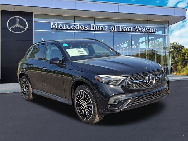 New 2026 Black Mercedes-Benz GLC300 image 1