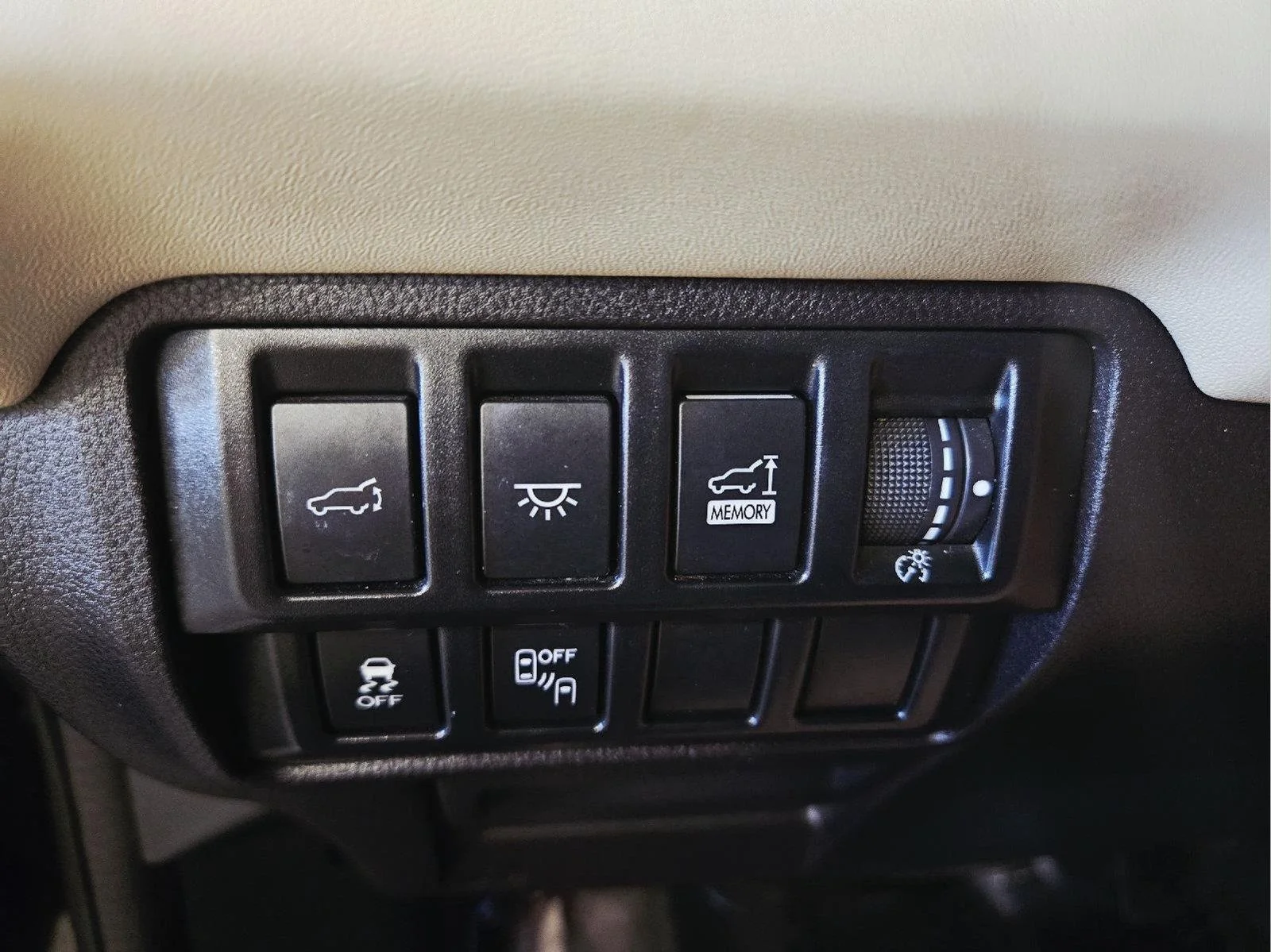 Used 2020 Crystal Black Silica Subaru Touring image 14