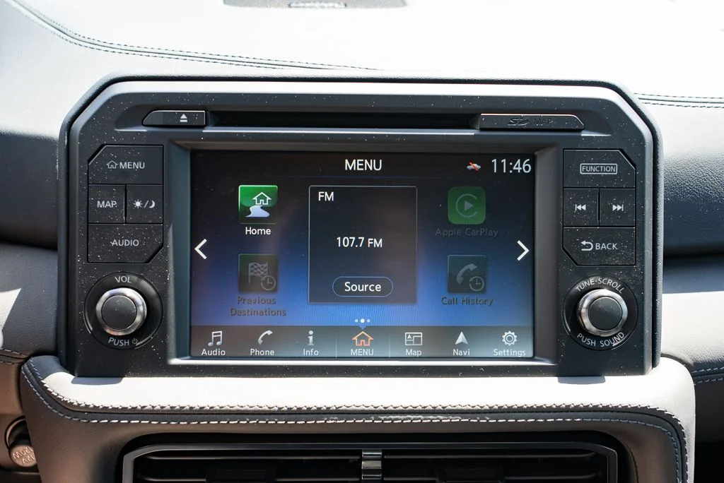 Used 2020 Red Nissan Premium image 17
