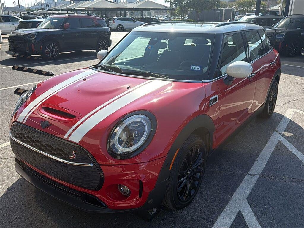 Used 2024 Chili Red MINI Cooper S image 2