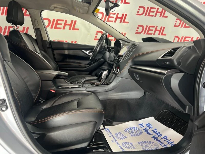 Used 2018 Silver Subaru 2.0i Limited image 12