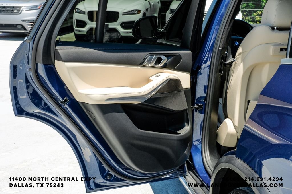 Used 2022 Blue Metallic BMW sDrive40i image 52