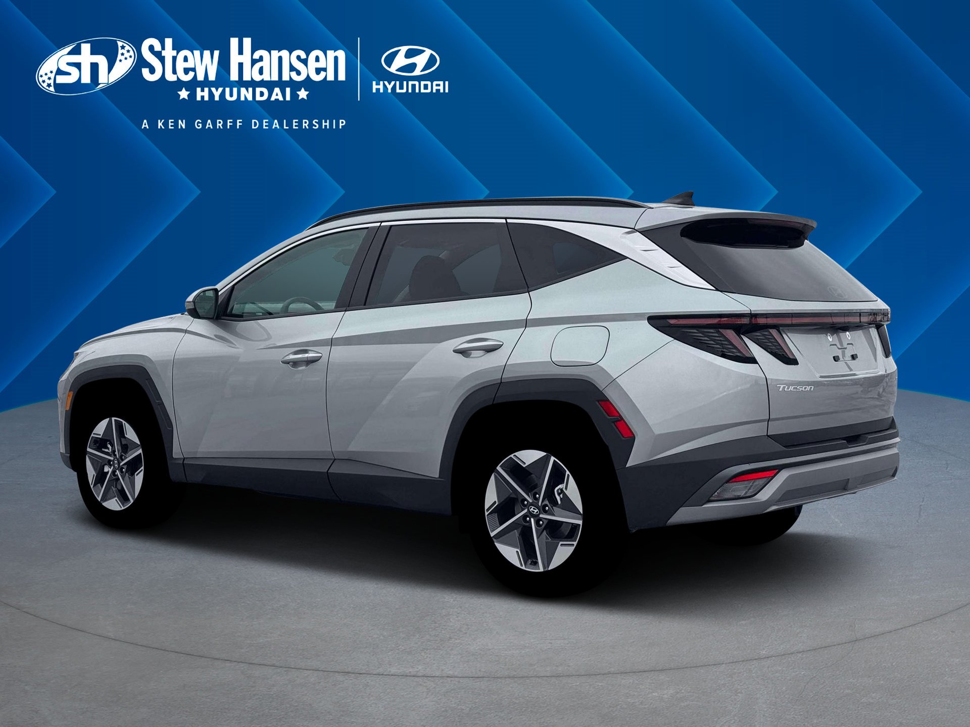 New 2026 Shimmering Silver Hyundai SEL Premium image 4