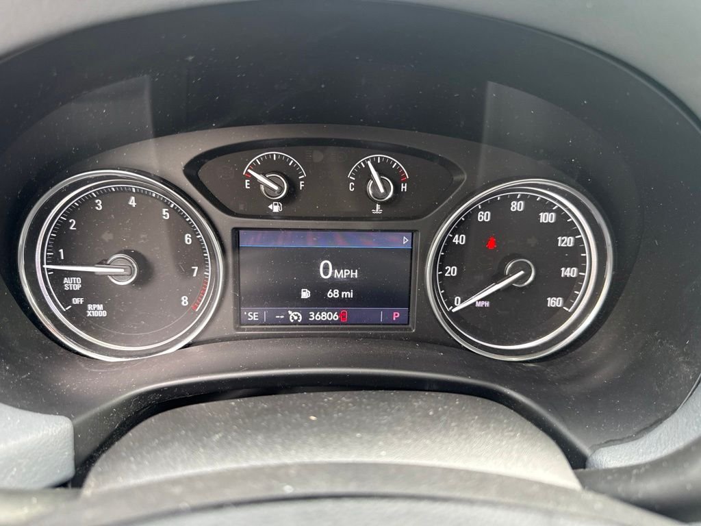 Used 2023 Green Buick Essence image 31