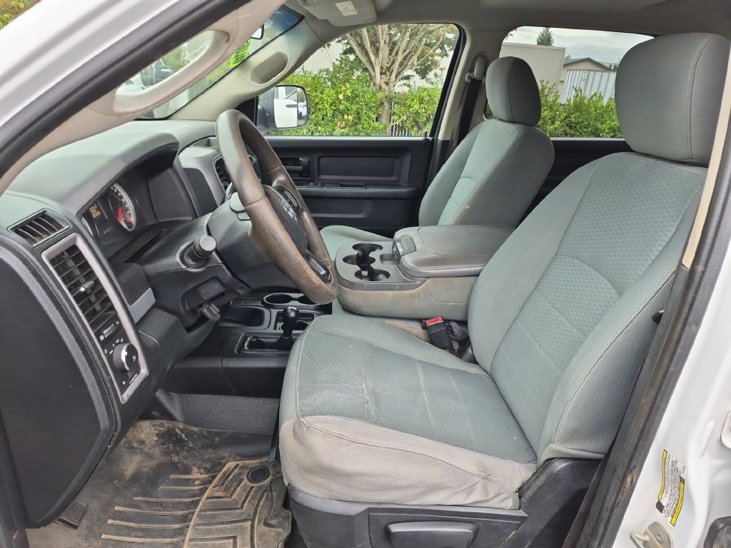 Used 2014 Bright White Clearcoat Ram Tradesman image 21