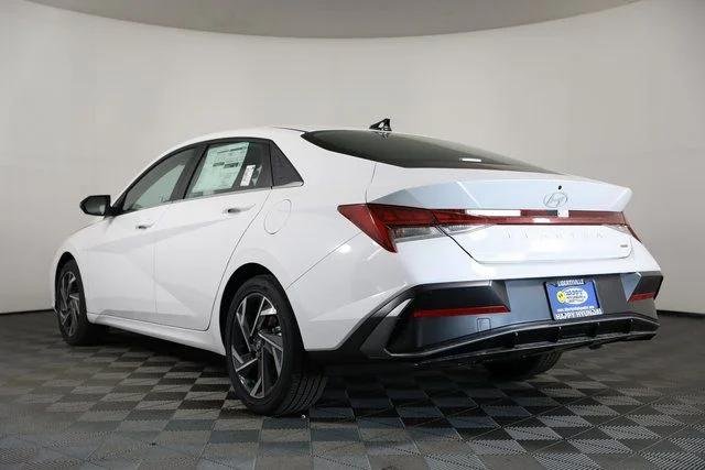 2025 Hyundai Elantra Limited - Photo 56