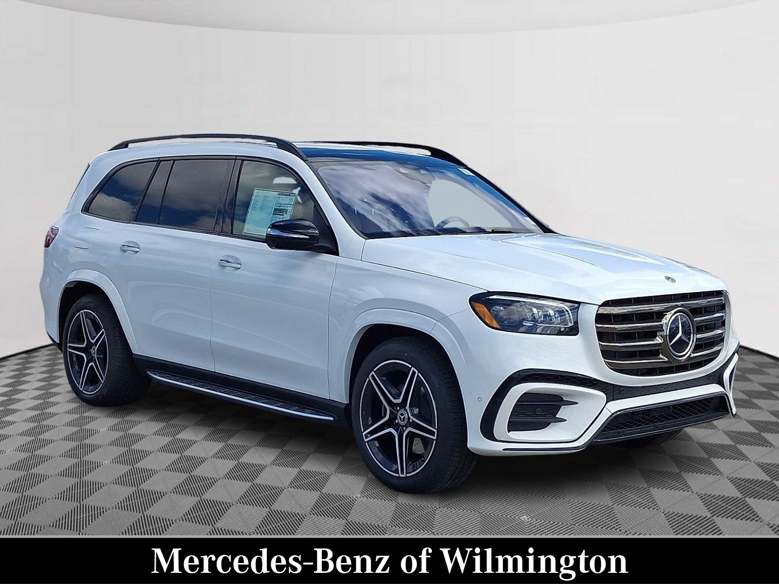 New 2026 Polar White Mercedes-Benz GLS 450 image 1