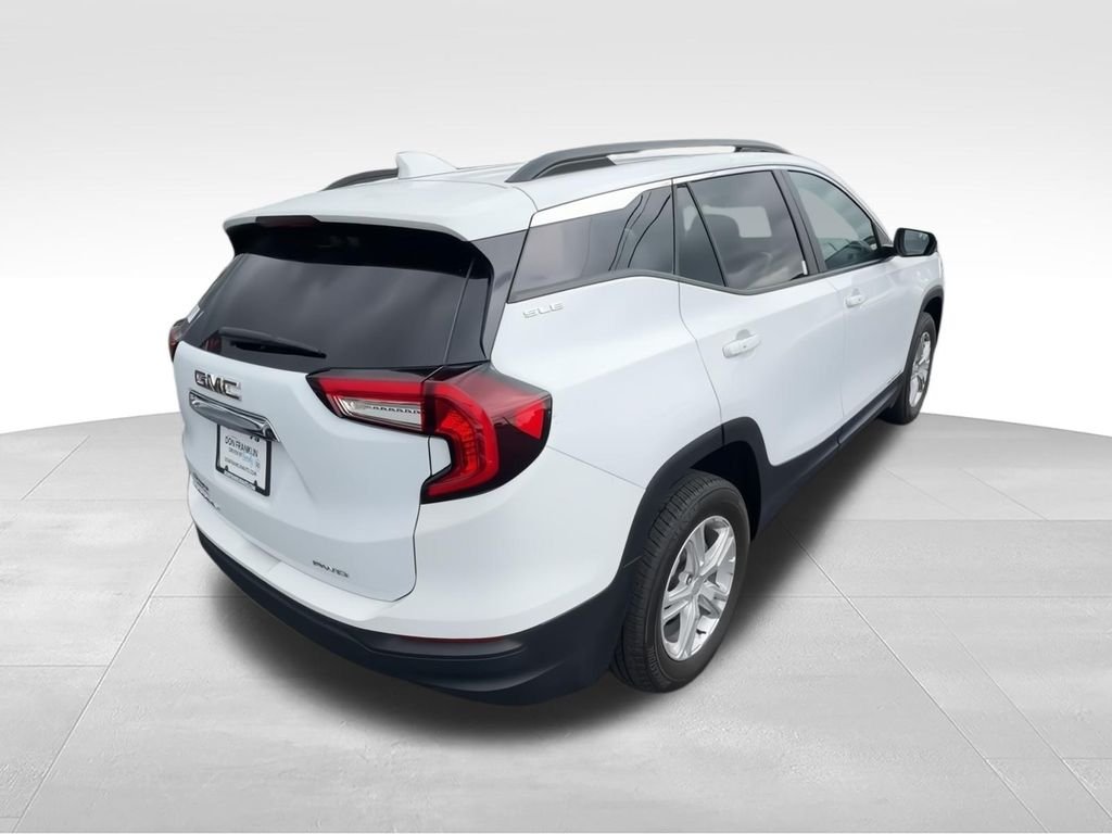 Used 2023 White GMC SLE image 8