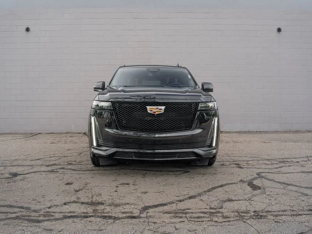 Used 2023 BLACK RAVEN Cadillac 4WD Sport Platinum image 11