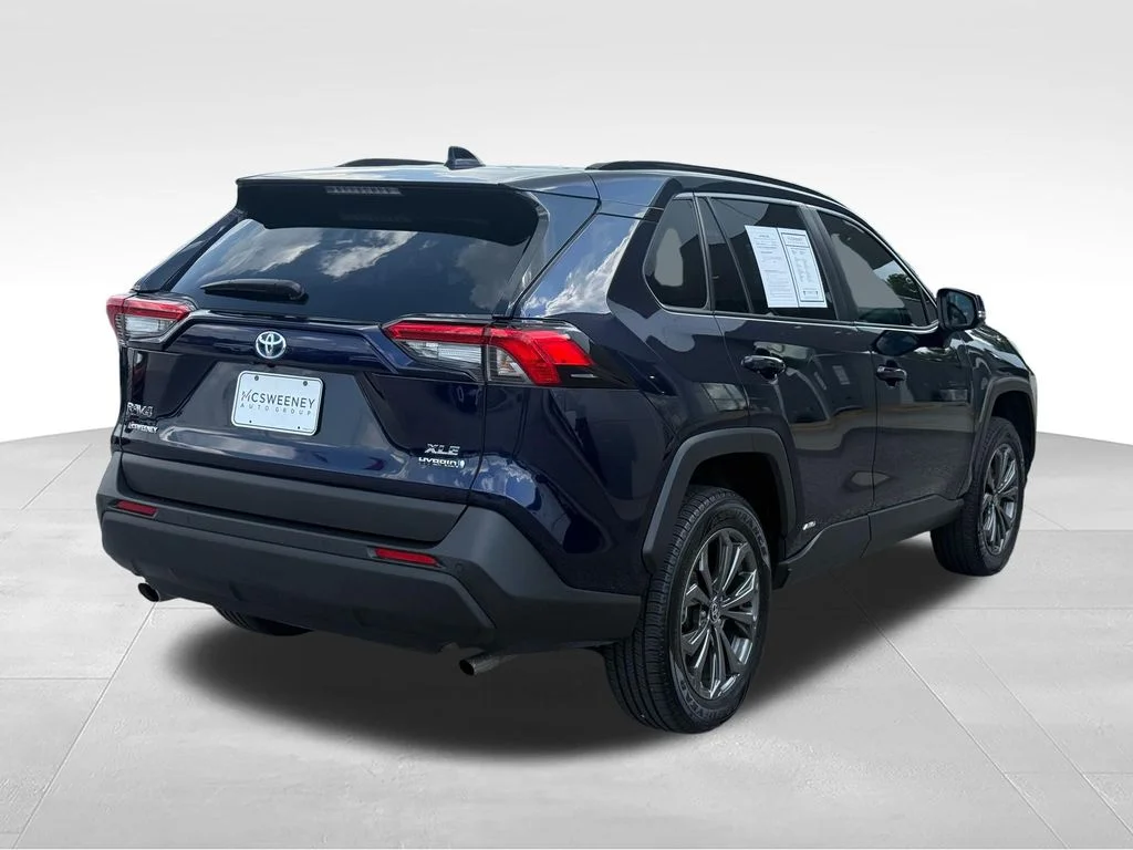 Used 2024 Blue Toyota XLE Premium image 29