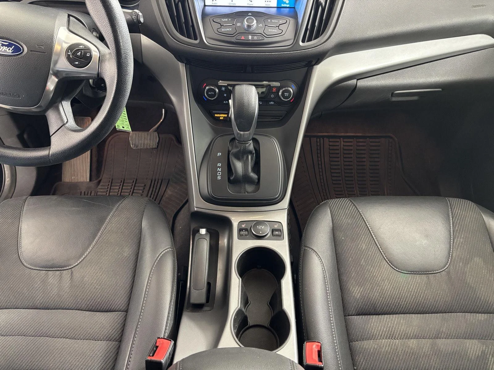 Used 2016 Shadow Black Ford SE image 33