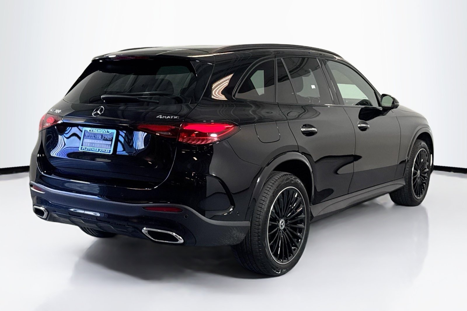 New 2026 Black Mercedes-Benz GLC 300 image 5